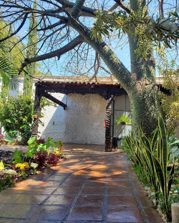 Pueblito 3* Tlaquepaque